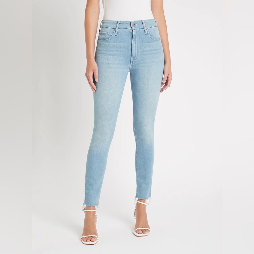 MOTHER Looker ankle fray jeans size 32